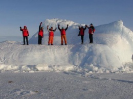 Привет из Антарктиды. Украинские полярники поздравили страну с Новым годом