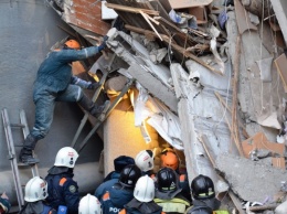 "Услышали детский плач". Спасатели рассказали, как нашли и вытащили из-под завалов дома в Магнитогорске 11-месячного Ваню Фокина