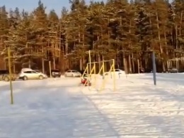 В Татарстане девушка разбилась о столб во время катания на тюбинге