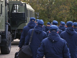 Порошенко предложили считать всех крымских призывников "военнопленными"