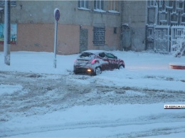 Снег в Керчи: происшествия (обновляется)
