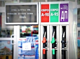 На украинских АЗС продолжают падать цены на автогаз