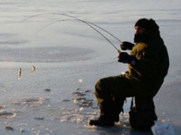Спасатели рассказали о мерах предосторожности во время зимней рыбалки