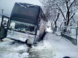 На Херсонщине разбился междугородний автобус с пассажирами: подробности и кадры жуткого ДТП