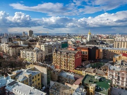 Киев в шоке наблюдал за редчайшим явлением в небе: «уникальная аномалия», фото