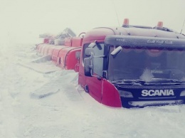 В Якутии два бензовоза провалились под лед