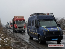 Из-за гололеда ограничено движение транспорта на трассе, ведущей из Киева в Николаев