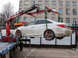 Эвакуация и хранение задержанных авто в Крыму: тарифы на 2019 год