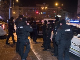 СМИ: В центре Киева полицейские пытались осуществить рейдерский захват в интересах Зеленского (видео)