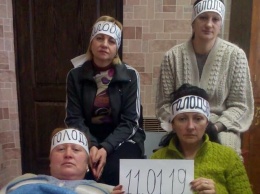 Сотрудницы "Селидовуголь" приостановили голодовку