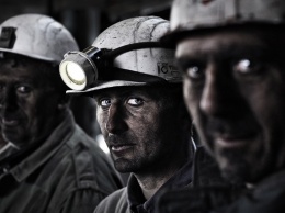 Трагедия на шахте: горняки оказались погребены под завалами, много пострадавших