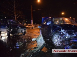 В Николаеве пьяный водитель на «Мицубиси» протаранил «БМВ» - пострадали женщина и ребенок