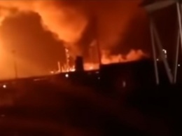 В Калуше на химическом заводе "Карпатнефтехим" произошел масштабный пожар