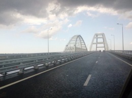 Новые фото Крымского моста высмеяли в сети, очередное фиаско Путина: «их там нет»