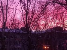 В Петербурге увидели огненное небо как предвестник Нибиру