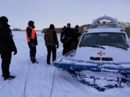 На Киевском водохранилище снегоход провалился под лед, есть жертвы