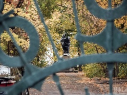 В Николаеве таки снесли последний памятник Ленину