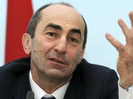 Экс-президента Армении Кочаряна потребовали признать политзаключенным
