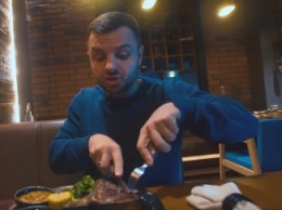 Экскурсия по "Запорожстали" и обед в дорогом ресторане обошелся блогеру в 650 гривен (Видео)