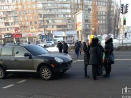 В Днепропетровской области Porsche сбил пенсионерку