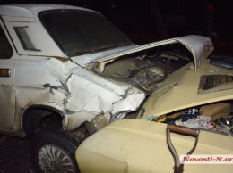 В Николаеве ДТП с тремя авто дополнил четвертый - авария приобрела совершенно иной вид