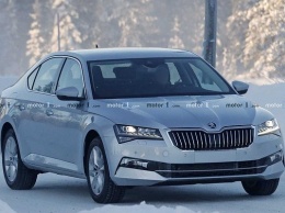 Обновленный Skoda Superb засветился почти без камуфляжа