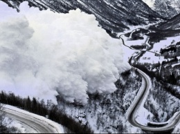 В ГСЧС предупредили о значительной опасности схода лавин в Украине