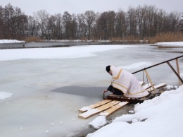 Из кранов потекла освященная вода