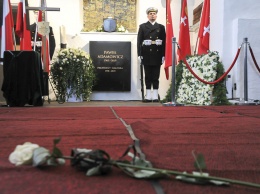 В Гданьске похоронили Адамовича: фото церемонии прощания
