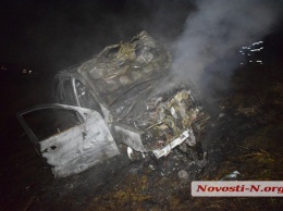 Масштабное ДТП под Николаевом: сгоревший автомобиль, двое пострадавших, трасса заблокирована