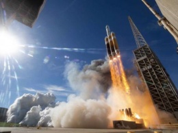 Американская компания United Launch Alliance запустила ракету Delta IV Heavy с разведывательным спутником