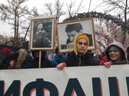 Активистам, задержанным на шествии памяти Маркелова, грозит арест