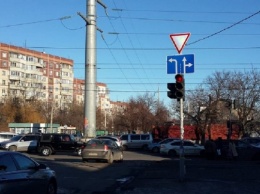 На Таирово установили новый дорожный знак