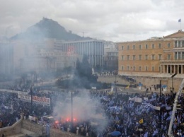 В Афинах 600 тыс. греков протестуют против соглашения с Македонией