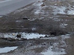 На запорожской плотине разрушаются авто (Фото)