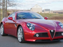 Alfa Romeo планирует выпустить новый суперкар