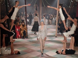 На арене цирка: шоу Christian Dior Couture весна-лето 2019
