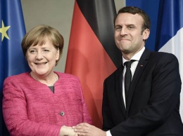 Меркель и Макрон подписали межгосударственное соглашение об углублении сотрудничества