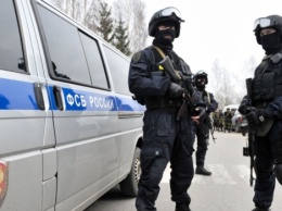 В аннексированном Крыму ФСБ проводит обыски в доме крымских татар