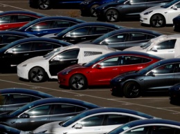 С февраля Tesla начнет поставки Model 3 в Европу
