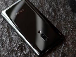 Meizu представила «монолитный» смартфон без слота SIM и выхода для зарядки