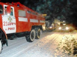 Ограничения для проезда грузовиков сохраняются в Кировоградской и Киевской областях