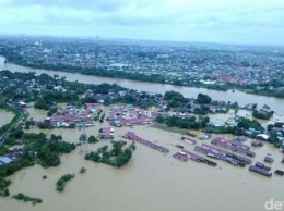 Наводнения в Индонезии: погибли 26 человек, более 3000 эвакуированы