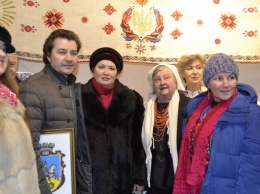 Мастерица из Каменского приняла участие в презентации Рушника национального единства в Киеве
