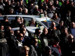 Протест таксистов в Мадриде: десять пострадавших