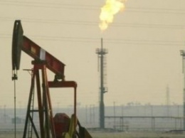 Нефть дешевеет благодаря наличию запасов в США