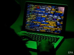 Активисты выложили базу данных "Темная сторона Кремля" с перепиской российских чиновников, украденной хакерами