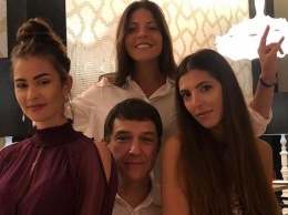 Александр Овечкин и Анастасия Шубская вместе с семьей отдыхают на Кубе