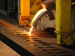 Мини-завод по полунепрерывному литью металла запустили в СФУ