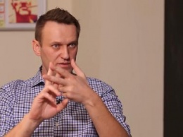«Пушечному мясу» приготовиться: Навальный может вывести людей на митинг за повышение зарплат ради дел в ЕСПЧ